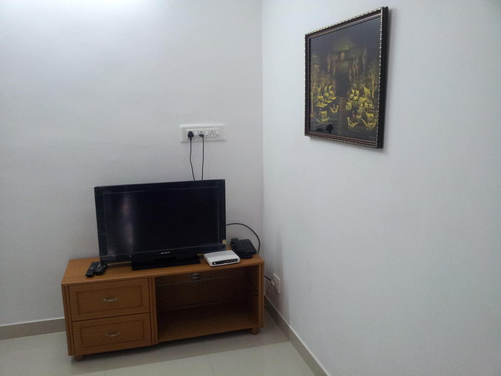 Phils' Residency & Banquets Hotel Kochi Екстериор снимка